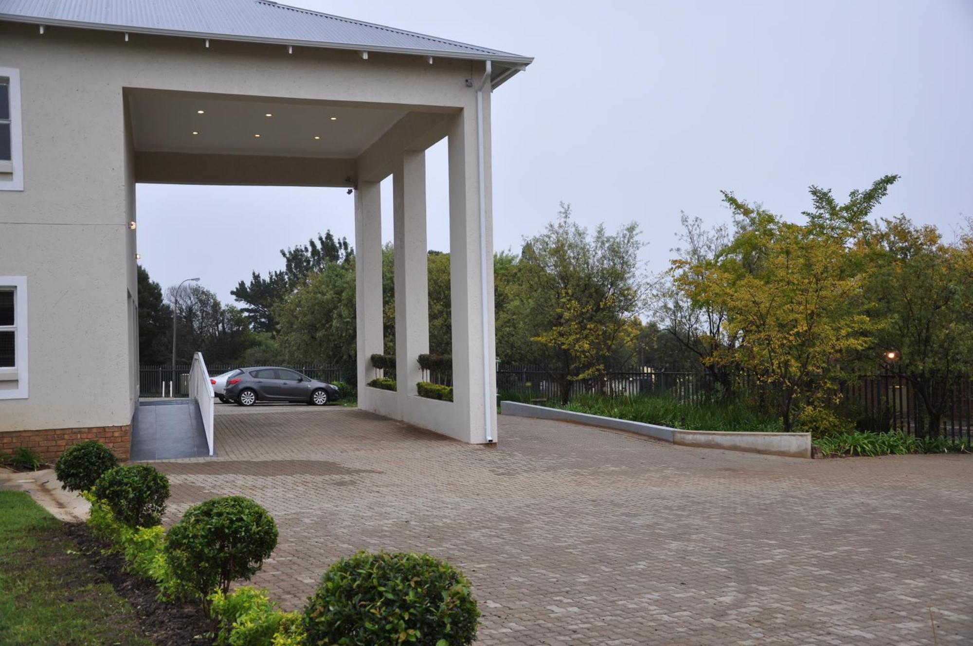 Vetho 2 Apartments Or Tambo Airport Kempton Park Exterior photo
