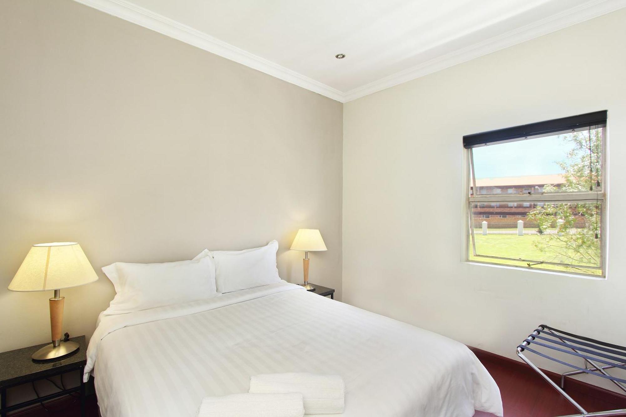 Vetho 2 Apartments Or Tambo Airport Kempton Park Room photo