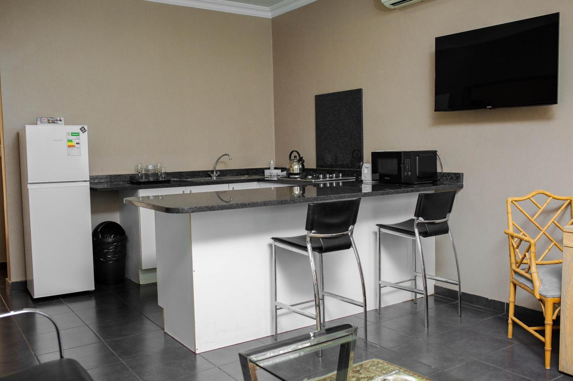 Vetho 2 Apartments Or Tambo Airport Kempton Park Exterior photo