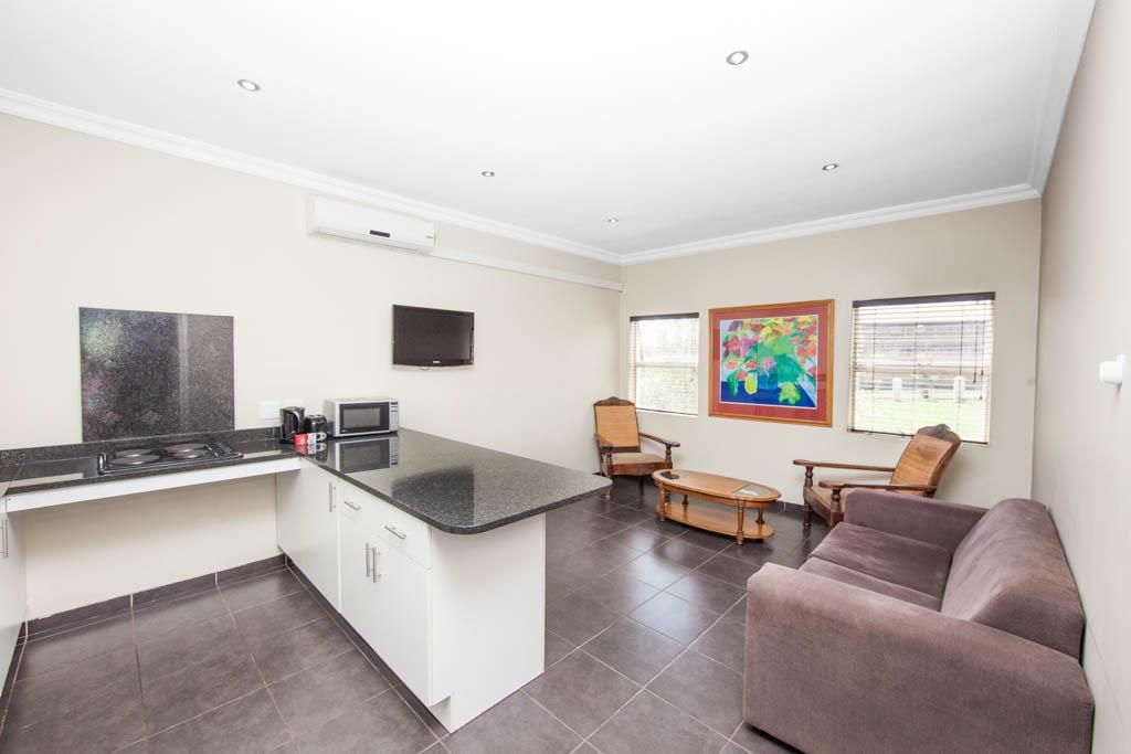 Vetho 2 Apartments Or Tambo Airport Kempton Park Exterior photo