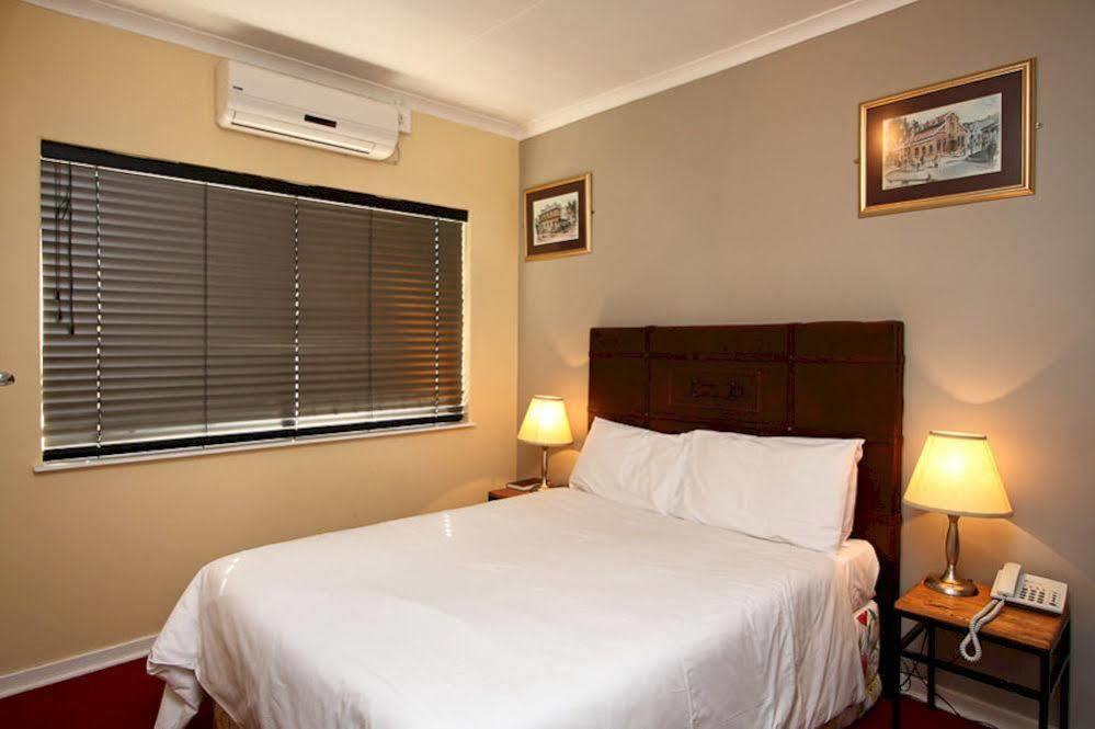 Vetho 2 Apartments Or Tambo Airport Kempton Park Exterior photo