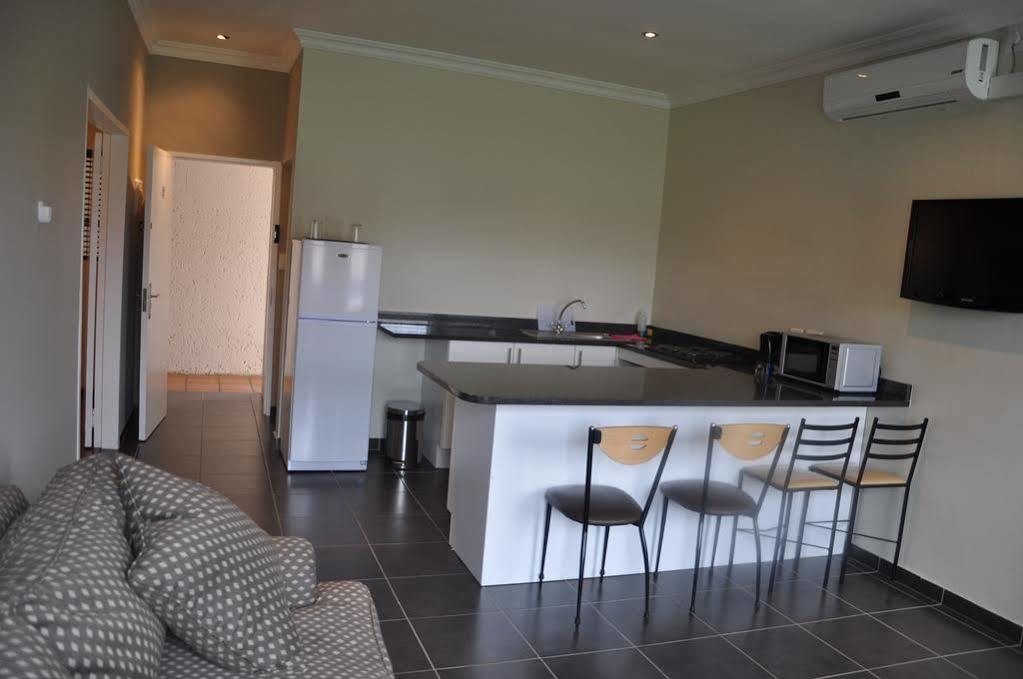 Vetho 2 Apartments Or Tambo Airport Kempton Park Exterior photo